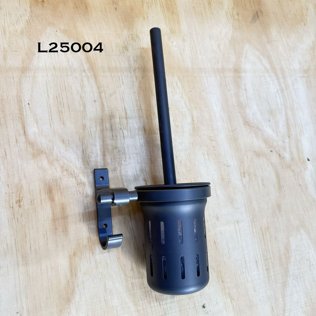 L25004